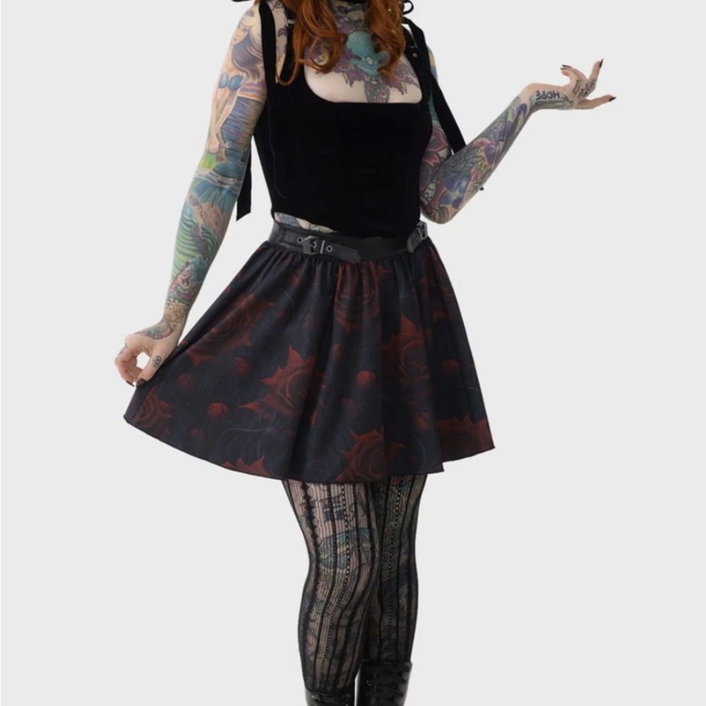 Women's skirt KILLSTAR - Blood Rose - Black/Red NWT Sz Large Goth Clothing